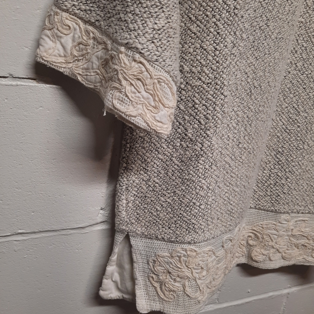 Soft Surroundings Crochet Knit Bell Sleeve Tunic Women's Small - Picture 2 of 7